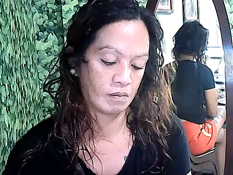 yummy 21xxx online show from 18, 9, 2025