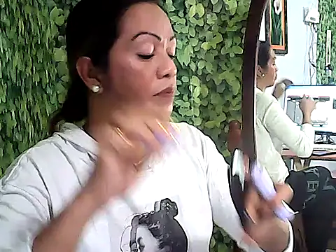 yummy 21xxx online show from 22, 9, 2025