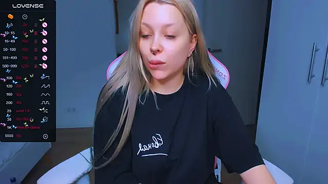 MonaLauu online show from 15, 1, 2025