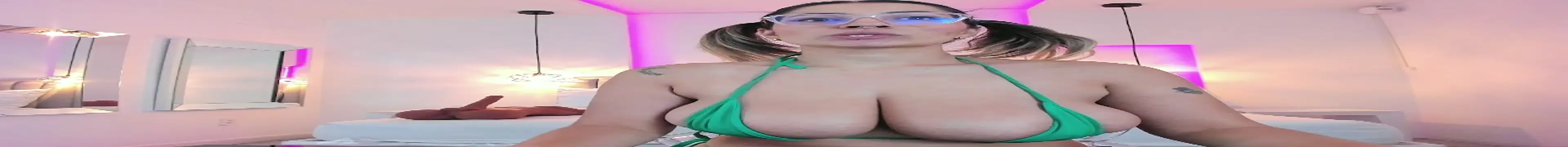 ValeryNova online show from 4, 1, 2025