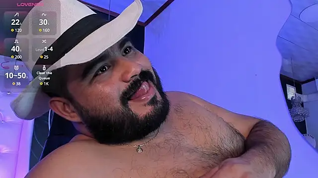 Snapshot of MichaelBear_ chatting on 10, 1, 2025 MichaelBear online show from 10, 1, 2025