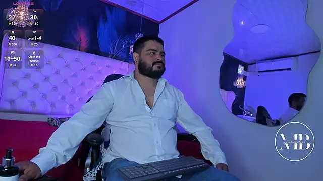 Snapshot of MichaelBear_ chatting on 2, 10, 2025 MichaelBear online show from 2, 10, 2025