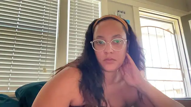 dreamyriri online show from 14, 4, 2026