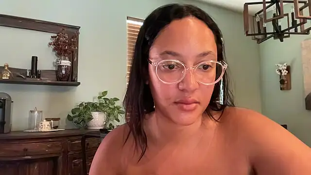 Snapshot of dreamyriri chatting on 6, 6, 2026 dreamyriri online show from 6, 6, 2026