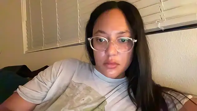dreamyriri online show from 25, 7, 2026