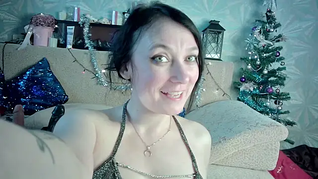 Snapshot of Ria_23 chatting on 28, 12, 2024 Ria 23 online show from 28, 12, 2024