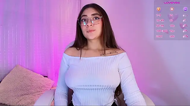 Samii Evans online show from 3, 12, 2024