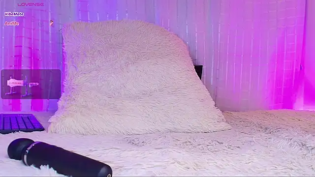 Samii Evans online show from 6, 3, 2025