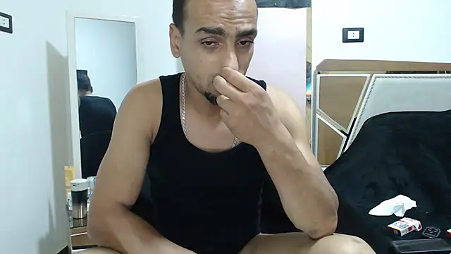 Snapshot of highguy chatting on 22, 7, 2026 highguy online show from 22, 7, 2026