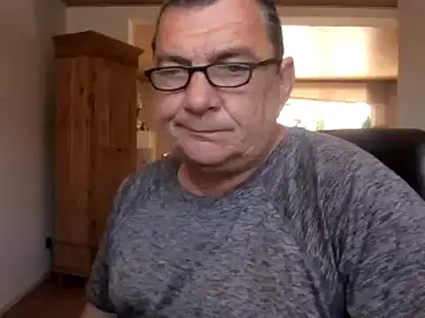 Snapshot of Nobbie444 chatting on 28, 5, 2026 Nobbie444 online show from 28, 5, 2026