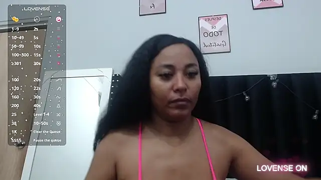 Snapshot of colombiamommy chatting on 21, 12, 2024 colombiamommy online show from 21, 12, 2024