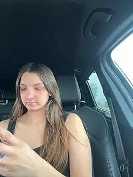 DoriDeluxe66 online show from 15, 10, 2025