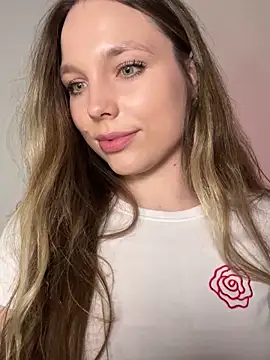 Snapshot of Sara_Browney chatting on 11, 2, 2025 Sara Browney online show from 11, 2, 2025