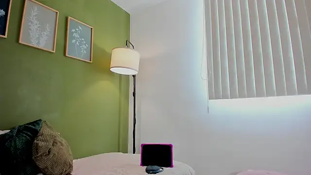 karlye 5 online show from 25, 2, 2026