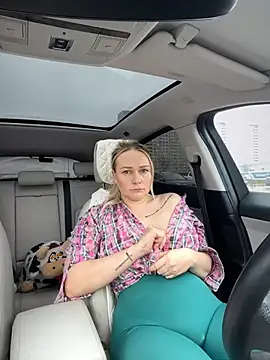 Bondgirl 013 online show from 20, 1, 2025