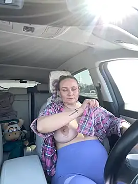 Bondgirl 013 online show from 28, 2, 2025