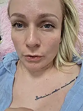 Snapshot of Bondgirl_013 chatting on 6, 8, 2026 Bondgirl 013 online show from 6, 8, 2026