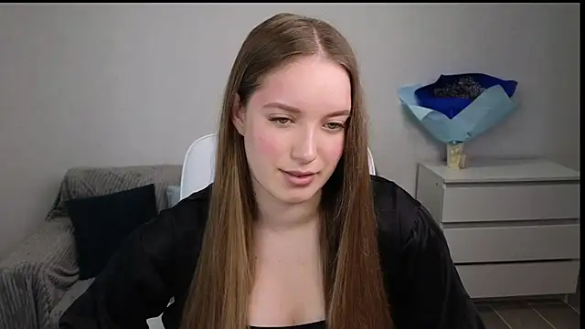 EvaMaddison online show from 3, 2, 2025