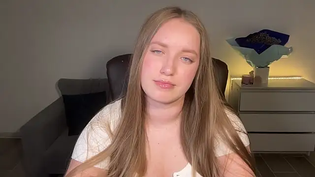 Snapshot of EvaMaddison chatting on 20, 6, 2026 EvaMaddison online show from 20, 6, 2026