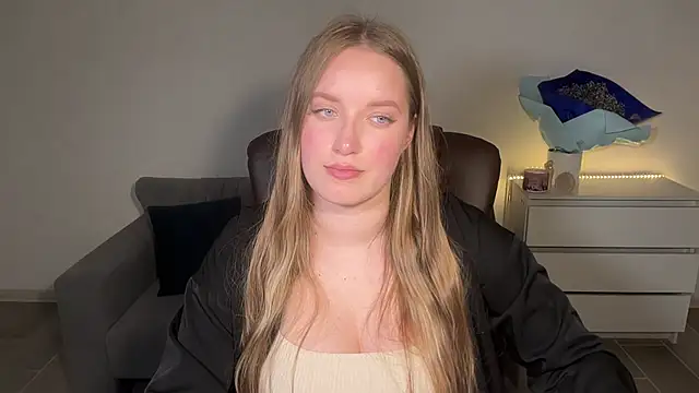 Snapshot of EvaMaddison chatting on 24, 6, 2026 EvaMaddison online show from 24, 6, 2026