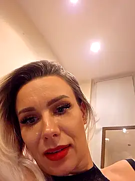 AureliaDoux online show from 16, 4, 2026