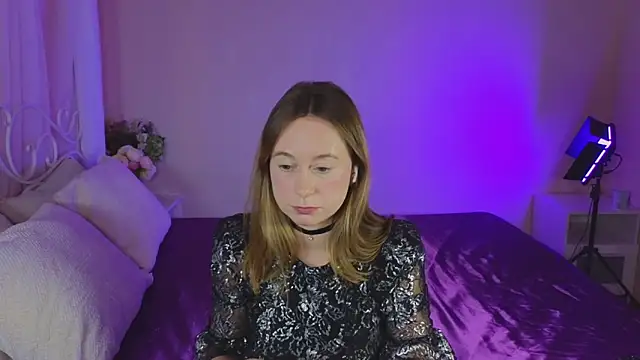 Snapshot of BrookeEvans chatting on 10, 2, 2025 BrookeEvans online show from 10, 2, 2025