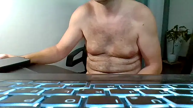 Snapshot of Horney_boy86 chatting on 12, 9, 2025 Horney boy86 online show from 12, 9, 2025