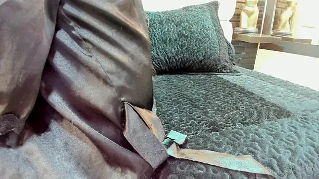 Salo Heaven online show from 5, 2, 2025