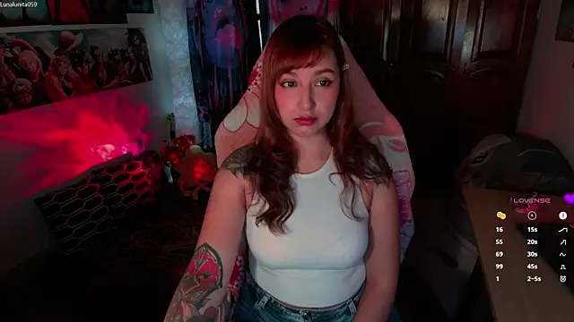 Snapshot of emma_luna59 chatting on 24, 4, 2026 emma luna59 online show from 24, 4, 2026