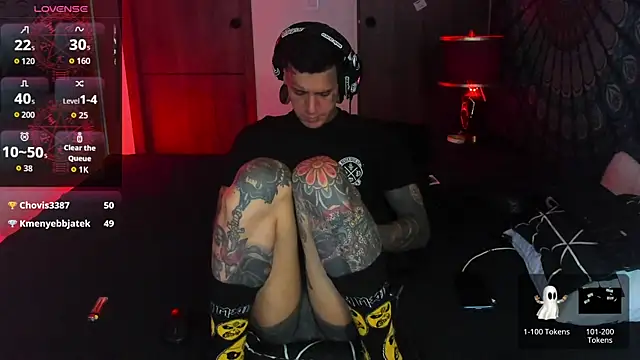 Snapshot of josh__ackerman chatting on 4, 12, 2025 josh ackerman online show from 4, 12, 2025