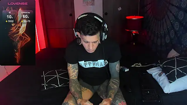 Snapshot of josh__ackerman chatting on 14, 12, 2025 josh ackerman online show from 14, 12, 2025