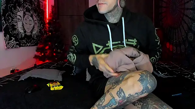 Snapshot of josh__ackerman chatting on 6, 1, 2026 josh ackerman online show from 6, 1, 2026