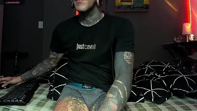 Snapshot of josh__ackerman chatting on 7, 3, 2026 josh ackerman online show from 7, 3, 2026