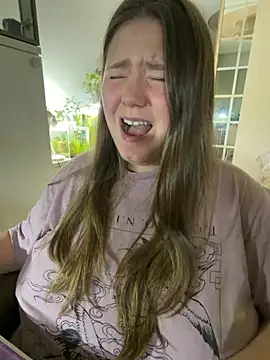 remirann  online show from 5, 11, 2025