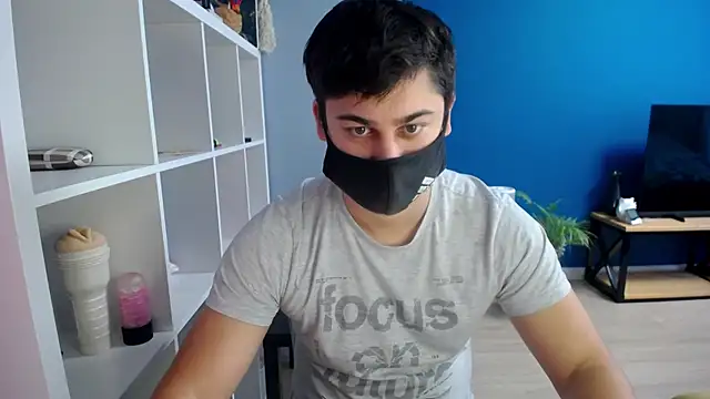 Snapshot of Tomguys chatting on 24, 1, 2025 Tomguys online show from 24, 1, 2025