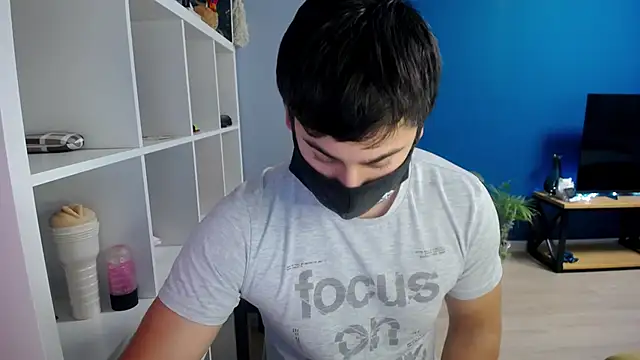 Snapshot of Tomguys chatting on 24, 1, 2025 Tomguys online show from 24, 1, 2025