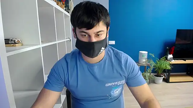Snapshot of Tomguys chatting on 2, 2, 2025 Tomguys online show from 2, 2, 2025