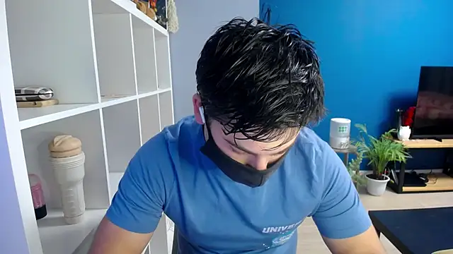 Snapshot of Tomguys chatting on 3, 2, 2025 Tomguys online show from 3, 2, 2025