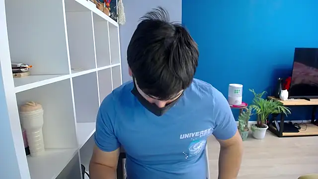 Snapshot of Tomguys chatting on 6, 2, 2025 Tomguys online show from 6, 2, 2025