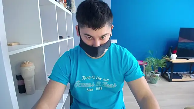 Snapshot of Tomguys chatting on 16, 2, 2025 Tomguys online show from 16, 2, 2025