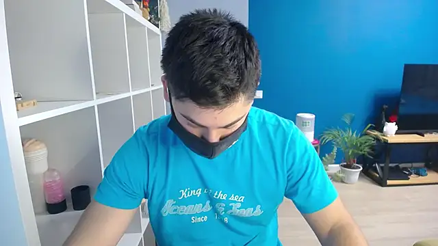 Snapshot of Tomguys chatting on 19, 2, 2025 Tomguys online show from 19, 2, 2025
