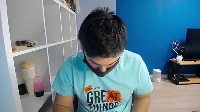 Snapshot of Tomguys chatting on 10, 3, 2025 Tomguys online show from 10, 3, 2025