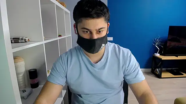 Snapshot of Tomguys chatting on 18, 3, 2025 Tomguys online show from 18, 3, 2025
