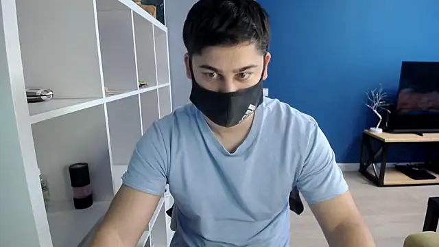 Snapshot of Tomguys chatting on 20, 3, 2025 Tomguys online show from 20, 3, 2025