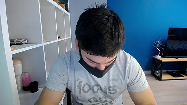 Snapshot of Tomguys chatting on 22, 3, 2025 Tomguys online show from 22, 3, 2025