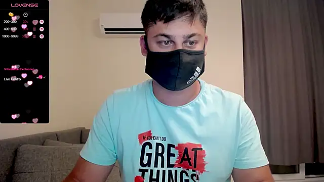 Snapshot of Tomguys chatting on 28, 9, 2025 Tomguys online show from 28, 9, 2025