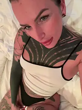 InkedBiitch online show from 2, 5, 2026