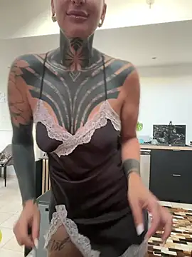 Snapshot of InkedBiitch chatting on 17, 7, 2026 InkedBiitch online show from 17, 7, 2026