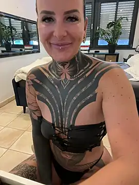 Snapshot of InkedBiitch chatting on 29, 7, 2026 InkedBiitch online show from 29, 7, 2026