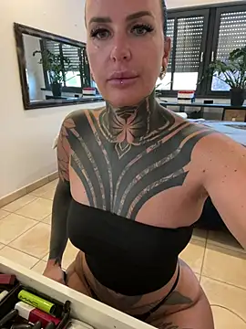 Snapshot of InkedBiitch chatting on 30, 7, 2026 InkedBiitch online show from 30, 7, 2026